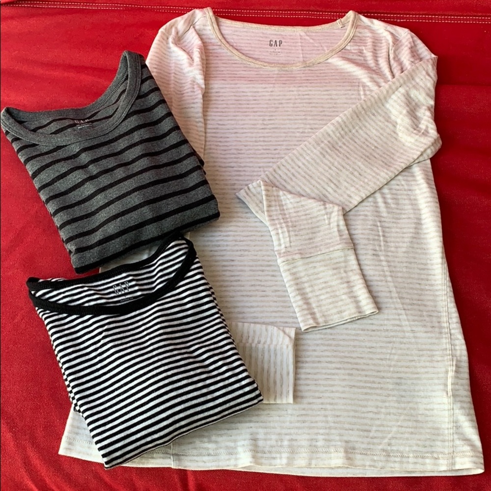 Three Gap Long Sleeve T-Shirts